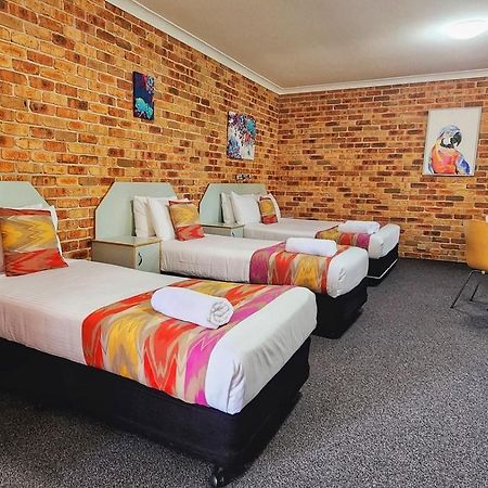 Golf Club Motor Inn Wingham Екстериор снимка