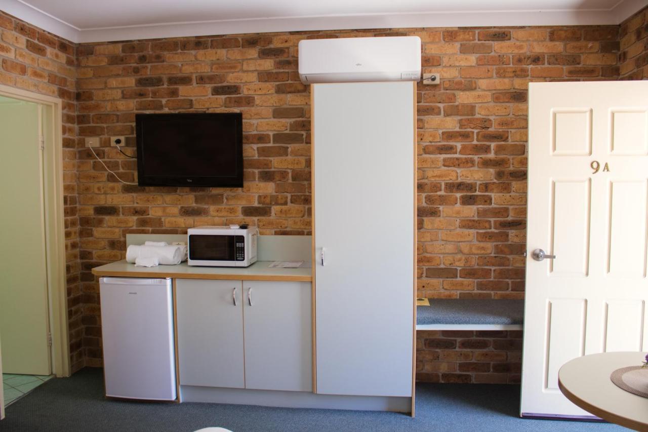 Golf Club Motor Inn Wingham Екстериор снимка