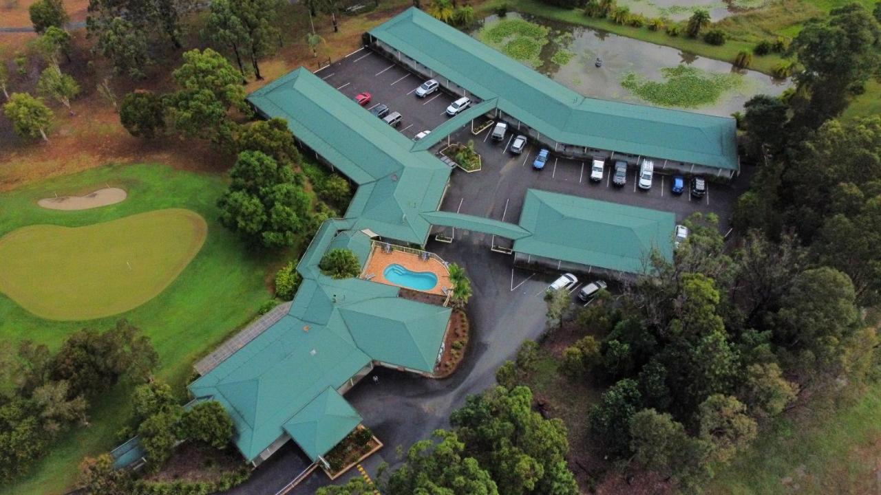 Golf Club Motor Inn Wingham Екстериор снимка