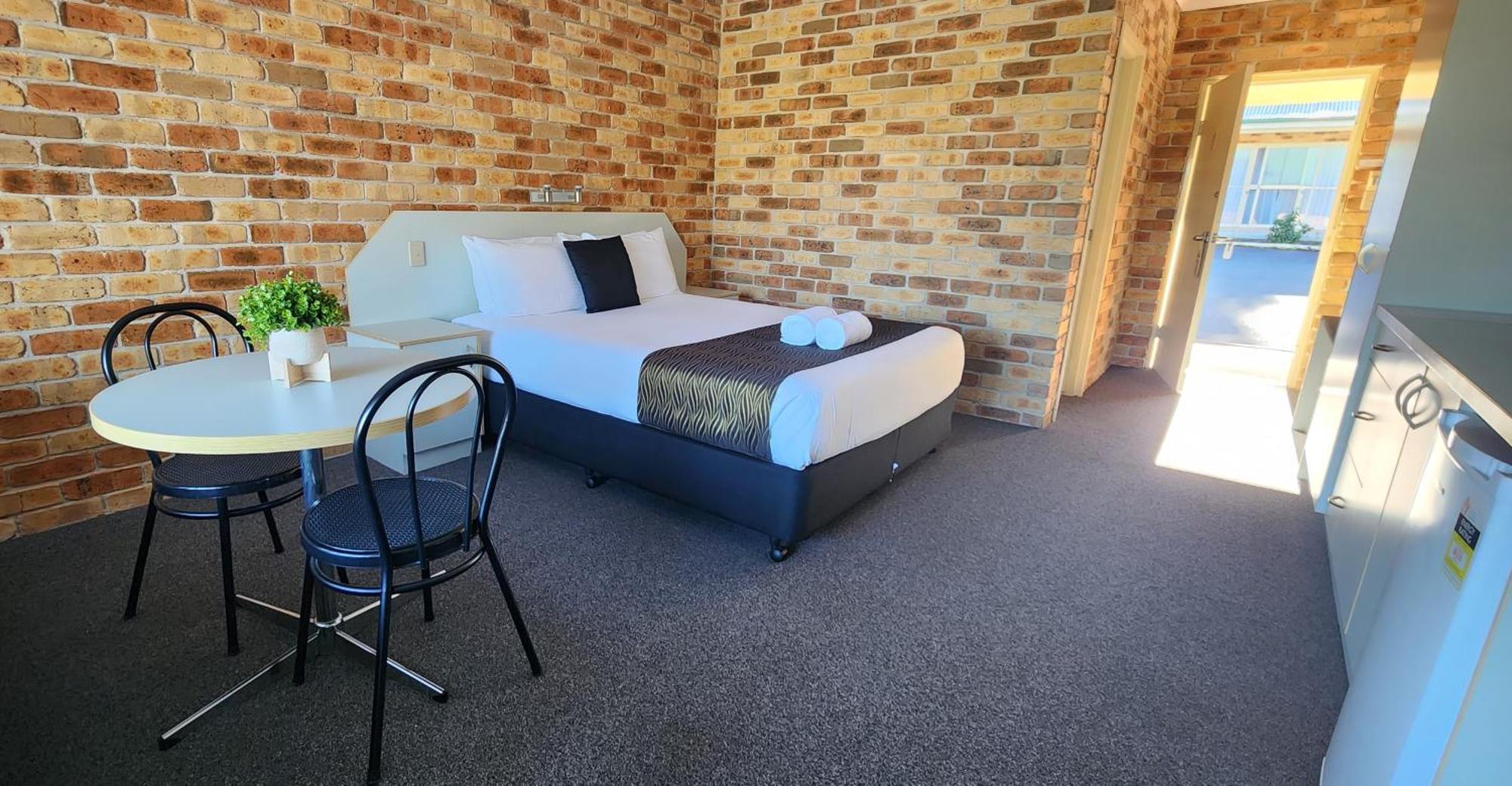 Golf Club Motor Inn Wingham Екстериор снимка