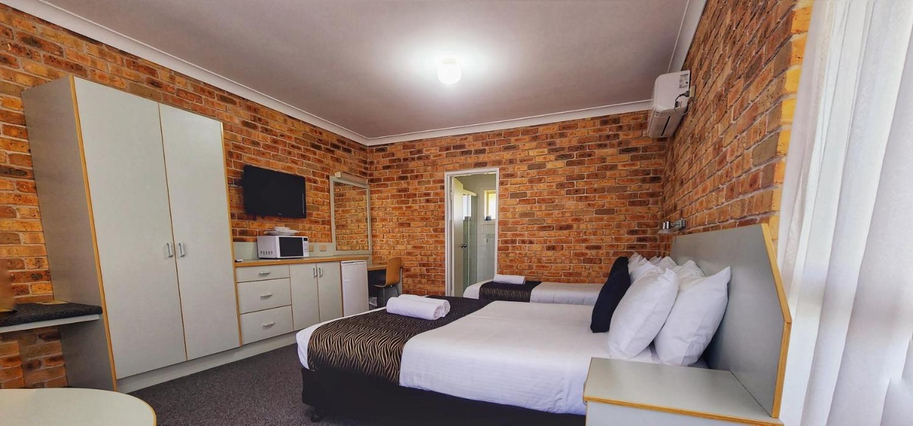 Golf Club Motor Inn Wingham Екстериор снимка