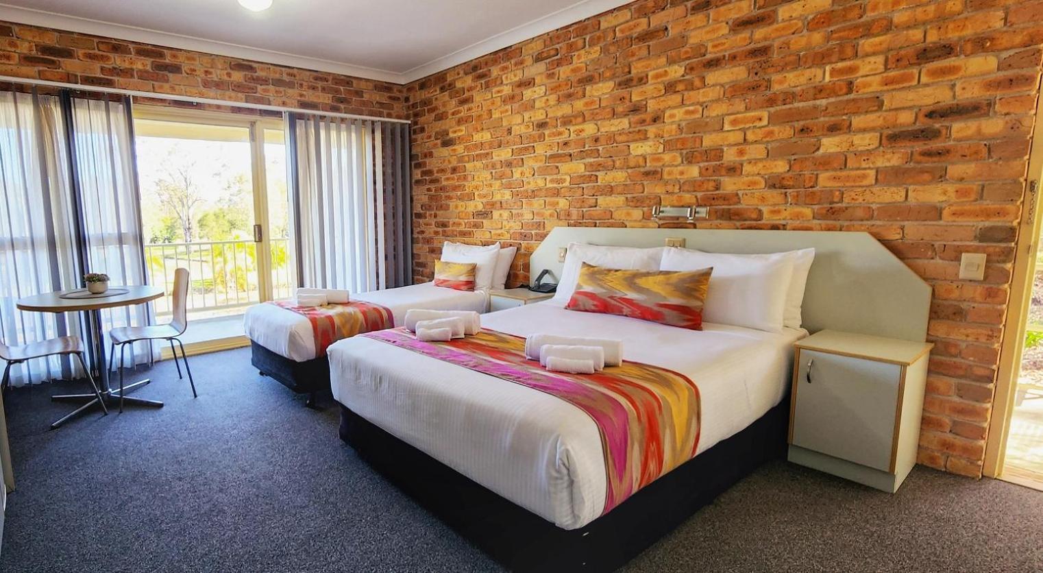 Golf Club Motor Inn Wingham Екстериор снимка